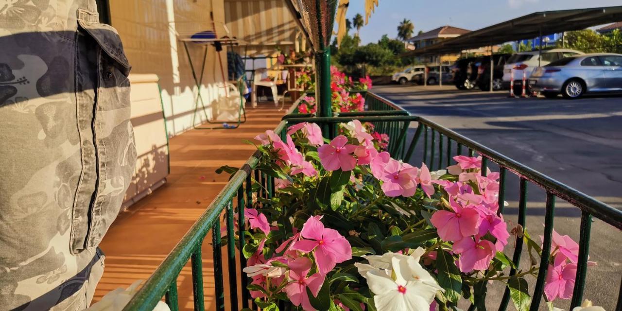 Sea Garden, Fronte Mare Con Piscina Daire Mascali Dış mekan fotoğraf